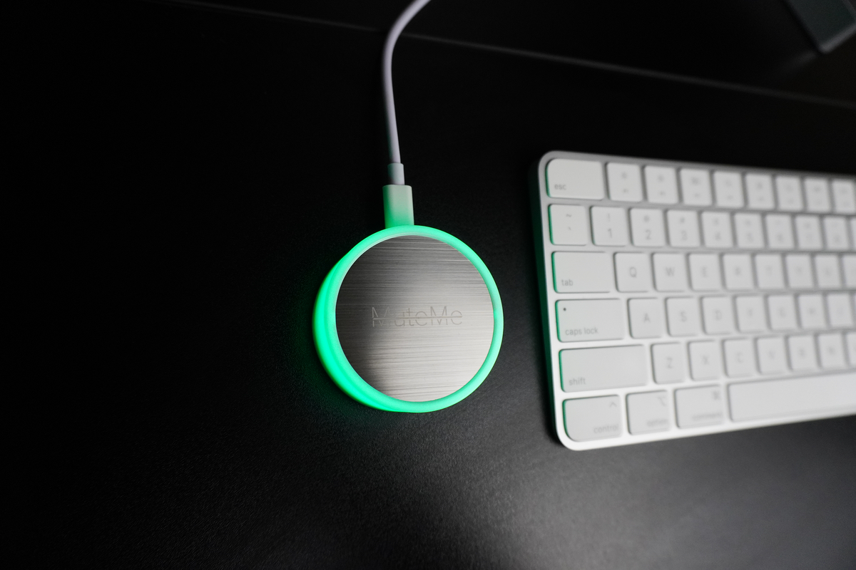 MuteMe - The Illuminated Mute Button