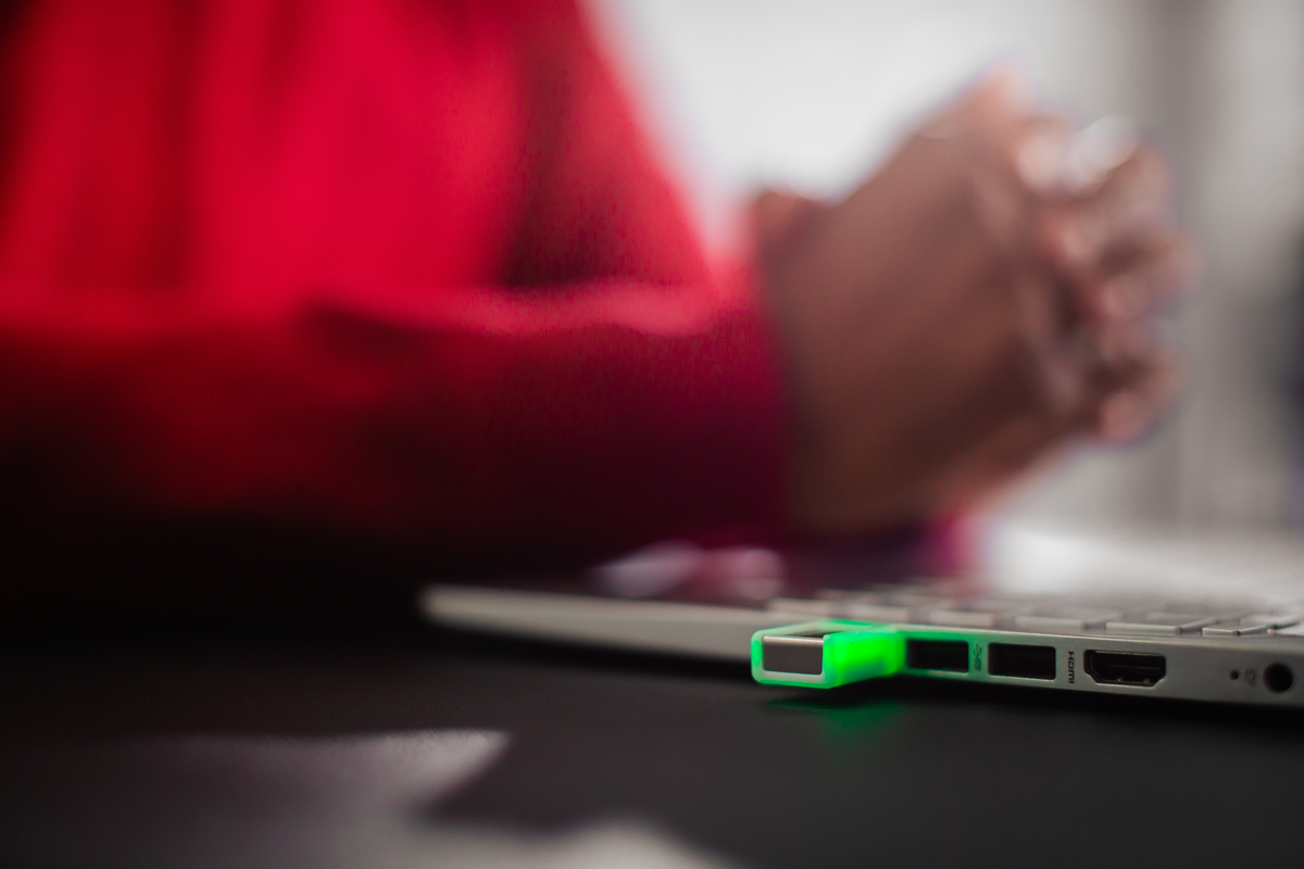 MuteMe Mini - The Illuminated Mute Button